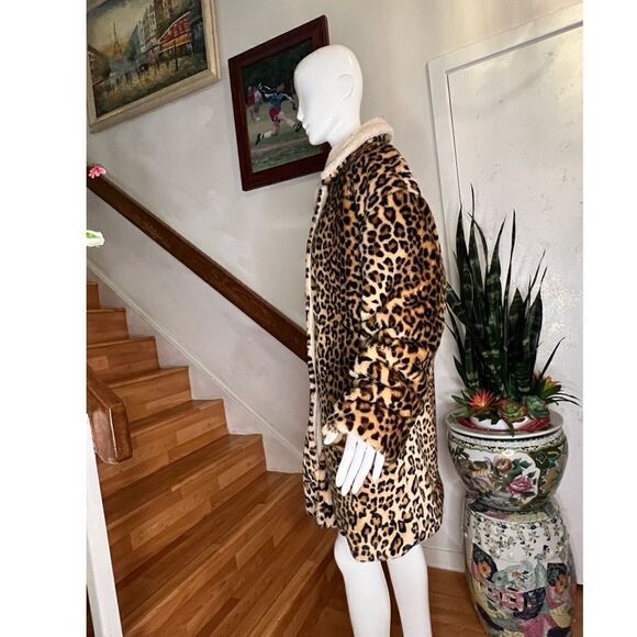 Anthropologie Jakett Leopard Jacket - Picture 4 of 7